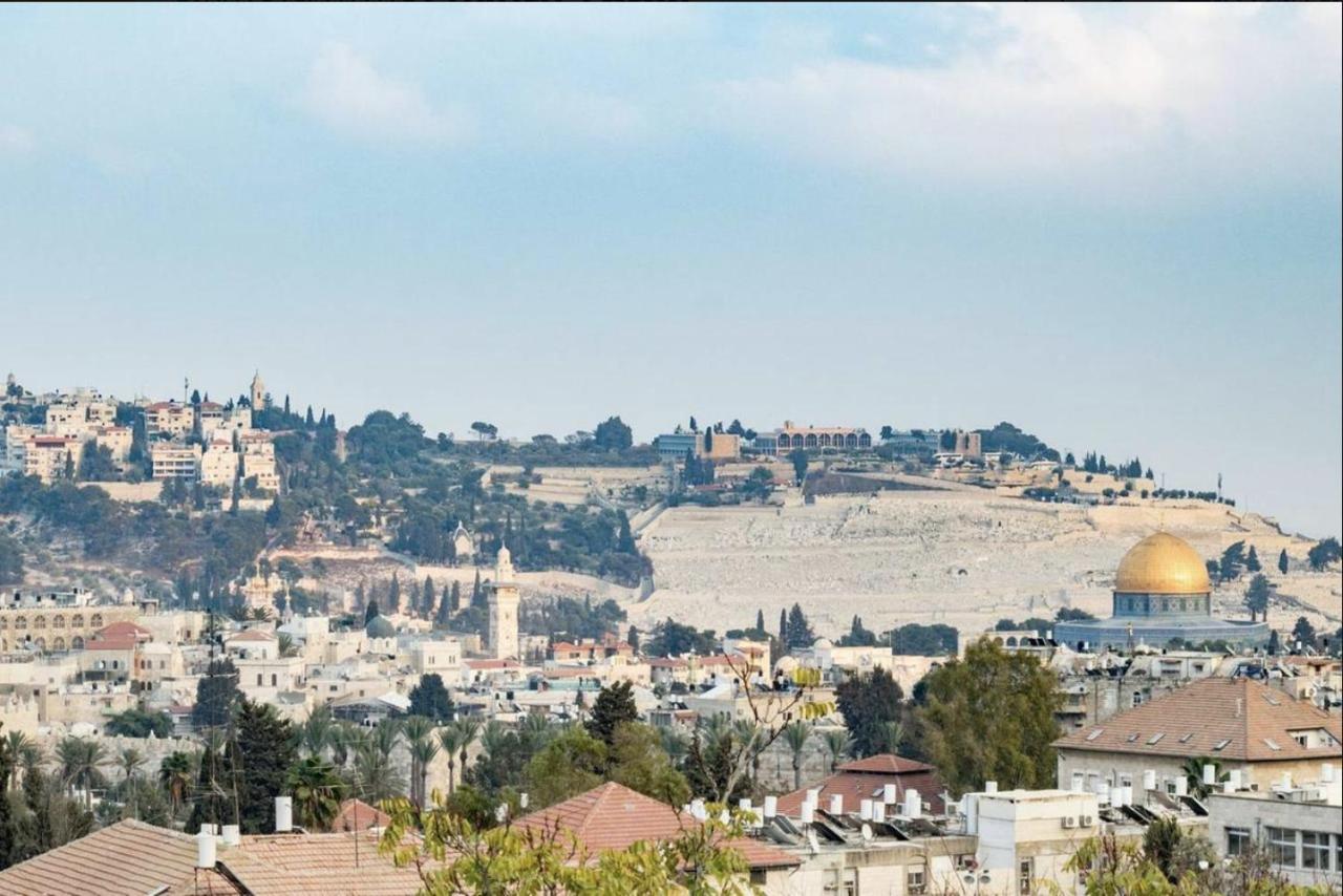 In Front Of The Wall القدس المظهر الخارجي الصورة